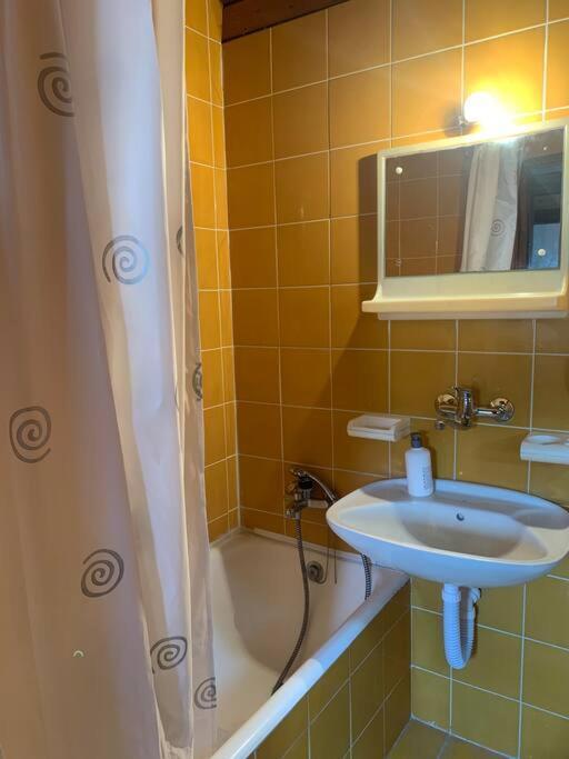 Holiday Home Fisherman'S Петровац Экстерьер фото